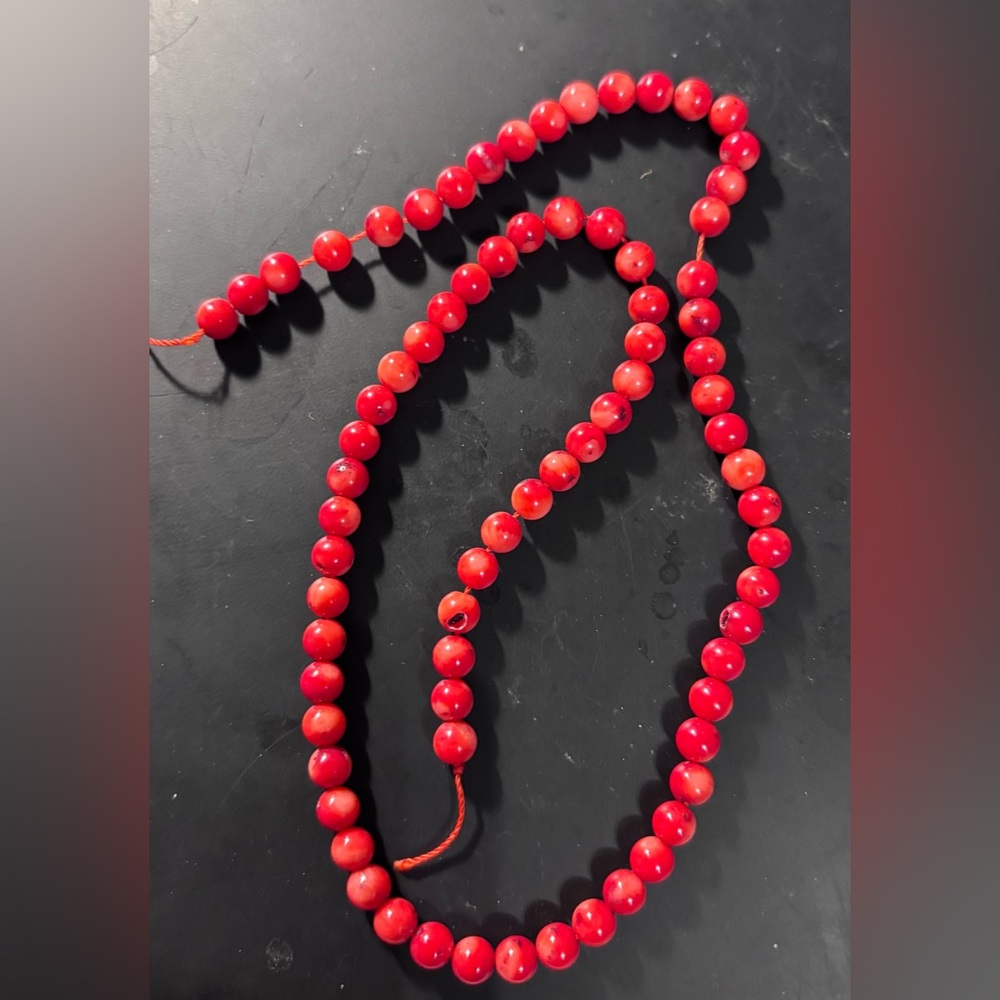 ❤️ Vintage Red Coral Bead Strand ❤️